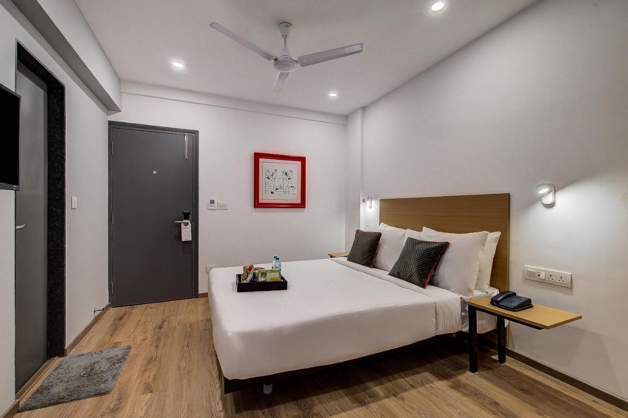 מומביי Hotel Unicontinental מראה חיצוני תמונה