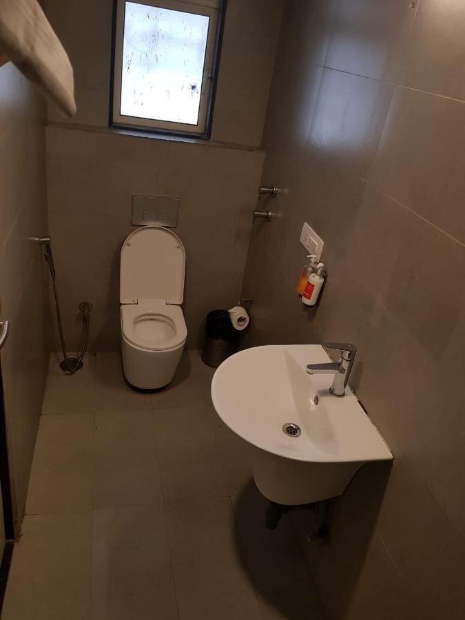 מומביי Hotel Unicontinental מראה חיצוני תמונה